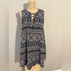 PPLA Black and White Patterned Top